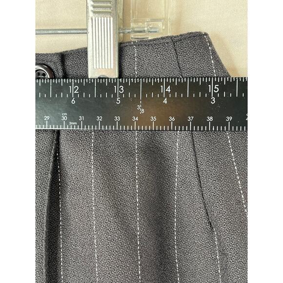 Blassport by Bill Blass wool pinstripe wrap mini skirt, size 12 - Picture 6 of 8